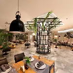 Отель Miramare 5*