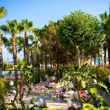 Miramare - Ultra 5* Side